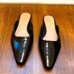 Banana Republic leather mules/slides